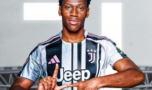 再次here we go！罗马诺：尤文免签25岁前锋戴维！安排本周五体检